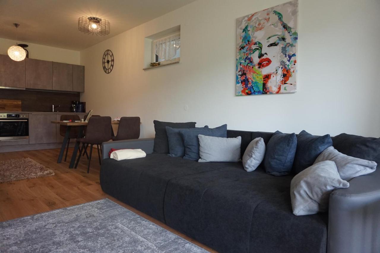 Ferienwohnung Karasek Deluxe Sattendorf Bagian luar foto